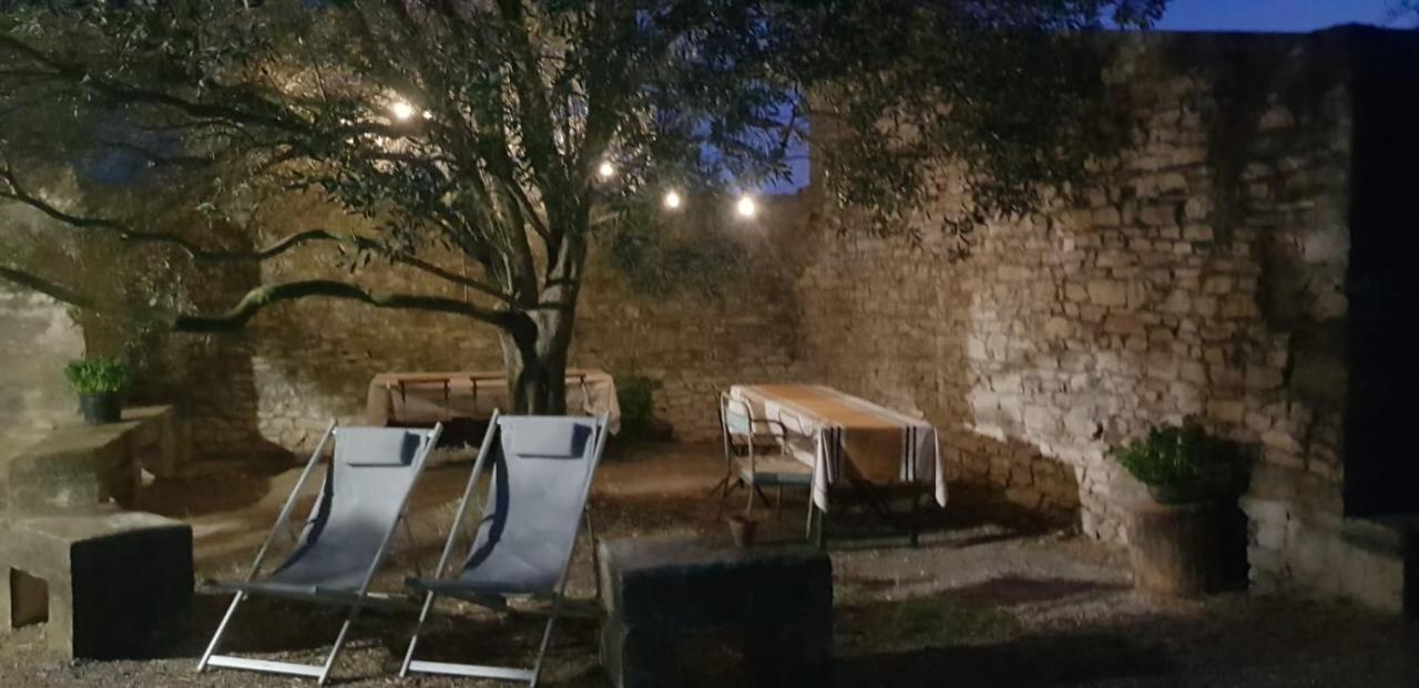 Gites De L'Estagnol فيلنوف ليه ماجولون المظهر الخارجي الصورة
